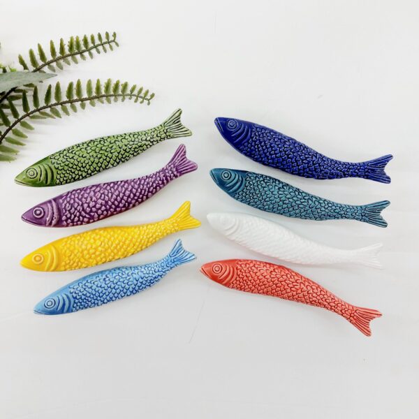 curved ceramic glazed sardines